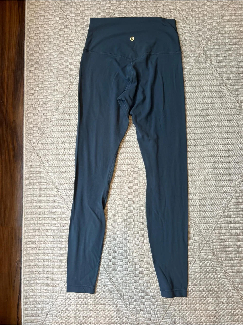 Lululemon Align leggings - size 6